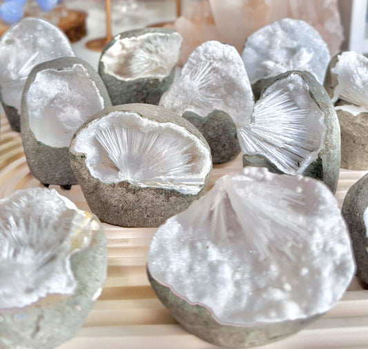 Scolecite Geode